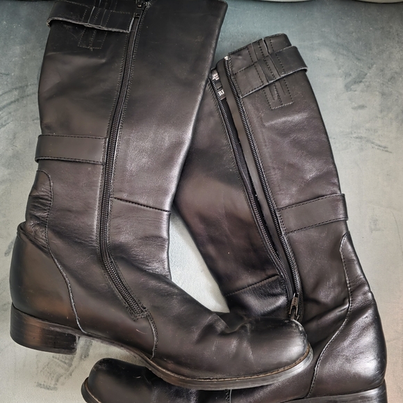 Shoes - Women's Black Leather Knee-High Boots